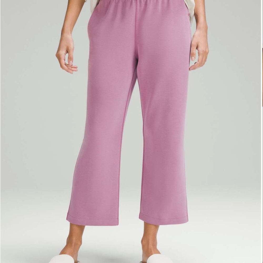 Lululemon Casual Pink Lounge Crop Pants